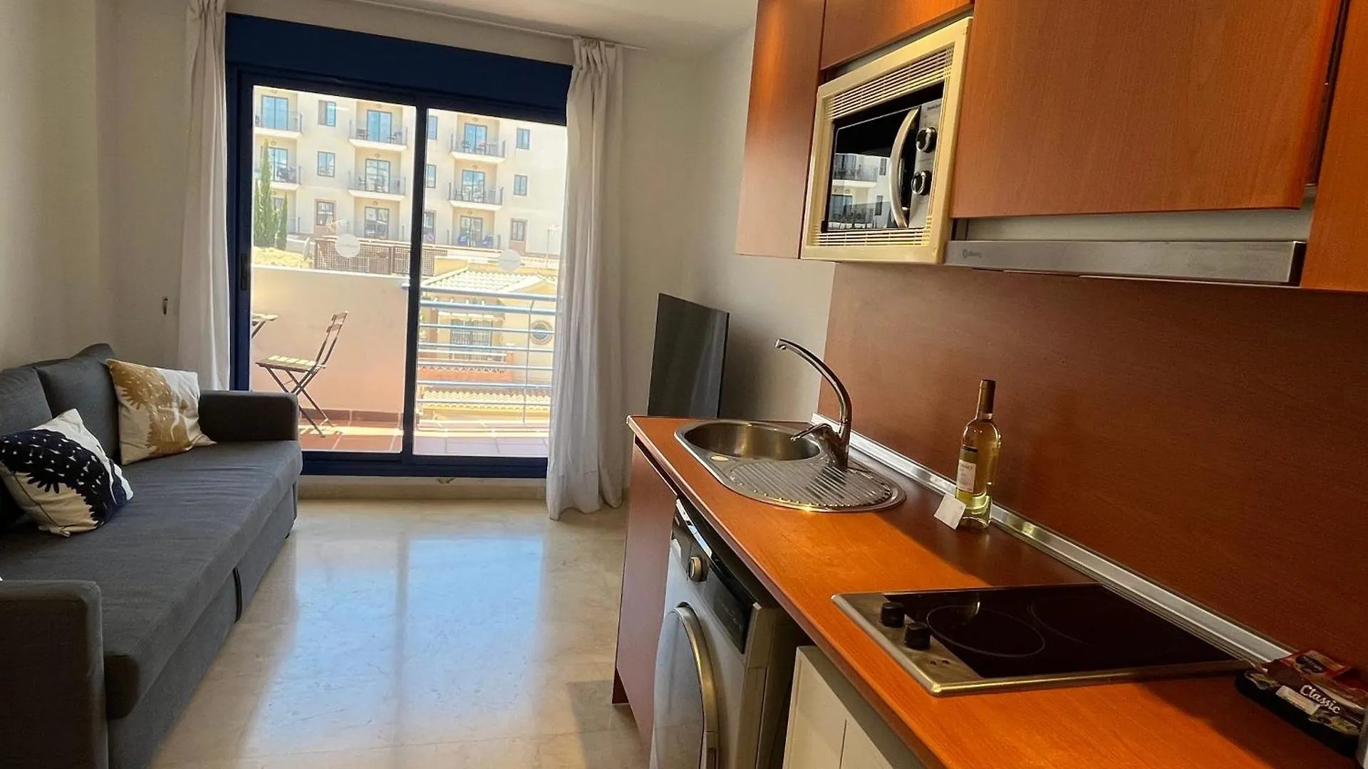 Apartamento Apartamento Los Patos Piscina Parking Benalmádena 0*,  España